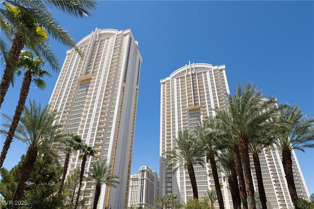 145 E Harmon Ave Unit 1120, Las Vegas, NV 89109 - view of property