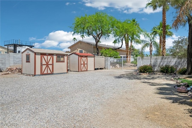 9111 W Stephen Ave, Las Vegas, NV 89149 - view of yard featuring a gate