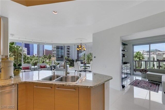 322 Karen Ave Unit 308, Las Vegas, NV 89109 - photo 4