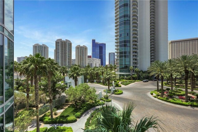 322 Karen Ave Unit 308, Las Vegas, NV 89109 - photo 32