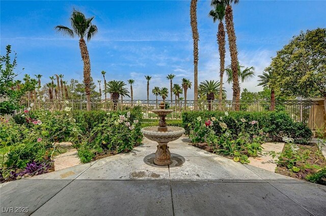 301 Lakewood Garden Dr, Las Vegas, NV 89148 - view of patio / terrace