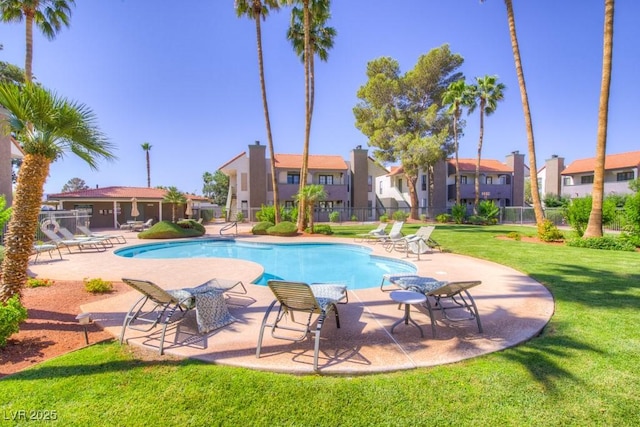 2212 Sunfish Dr Unit C, Henderson, NV 89014 - community pool with a residential view and a patio