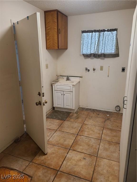 6215 Darby Ave, Las Vegas, NV 89146 - photo 25