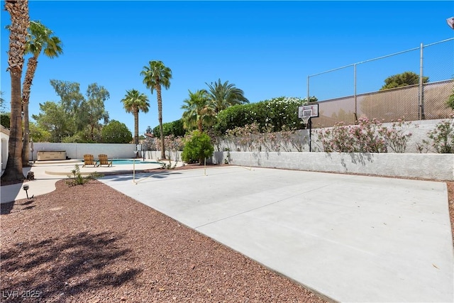 2250 Bowie Cir, Henderson, NV 89014 - view of sport court featuring a fenced backyard