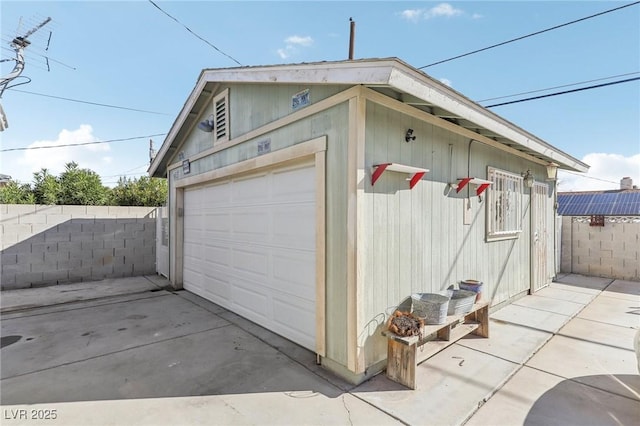 1912 Parkchester Dr, Las Vegas, NV 89108 - view of garage