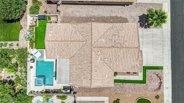 2558 Wiltshire Ave, Henderson, NV 89052 - view of subject property with a pool