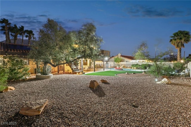 1251 Los Meadows Dr, Las Vegas, NV 89110 - view of yard featuring a putting area