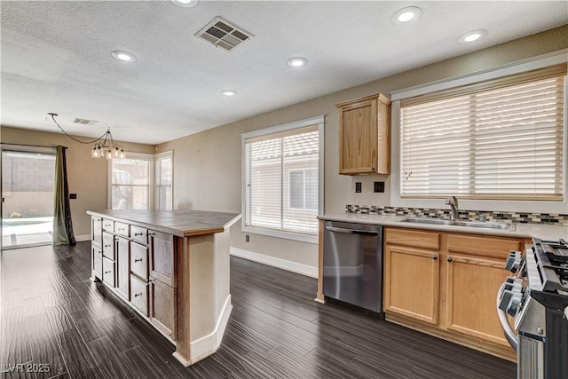 3717 Shanagolden St, Las Vegas, NV 89129 - kitchen with appliances with stainless steel finishes, a sink, baseboards, a chandelier, and recessed lighting