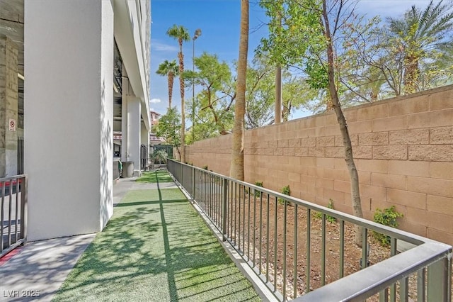 150 Las Vegas Blvd Unit 1004, Las Vegas, NV 89101 - view of patio / terrace