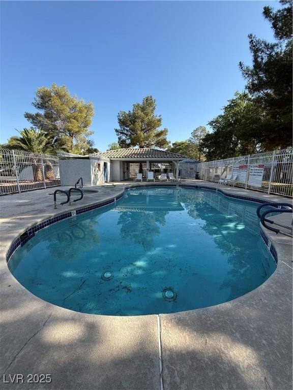 2136 Bavington Dr Unit A, Las Vegas, NV 89108 - photo 2
