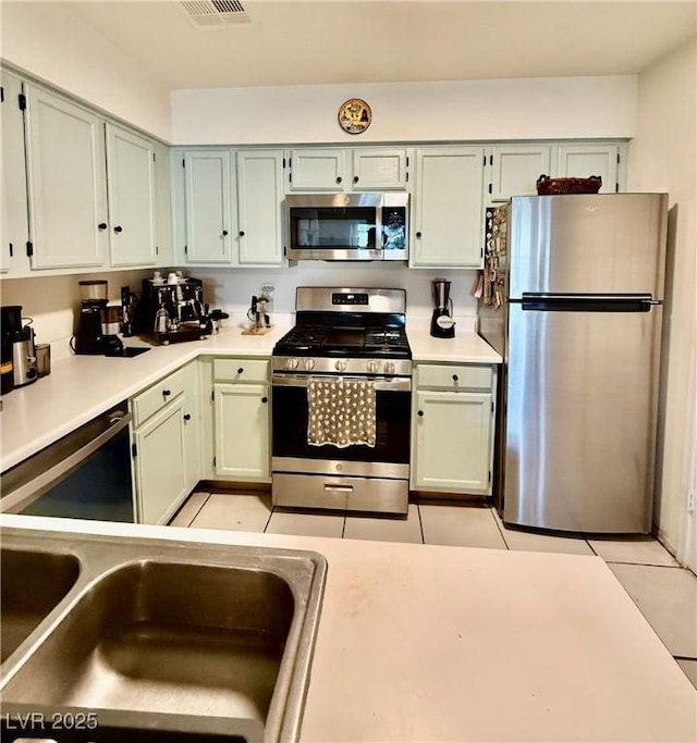 2136 Bavington Dr Unit A, Las Vegas, NV 89108 - photo 6