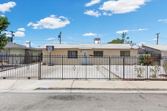 808 Reynolds Ave, North Las Vegas, NV 89030 - ranch-style house with stucco siding and a fenced front yard
