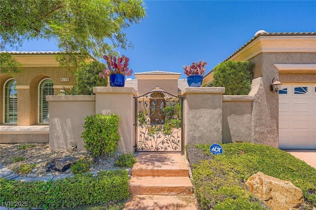 4719 Riva De Romanza St, Las Vegas, NV 89135 - view of gate