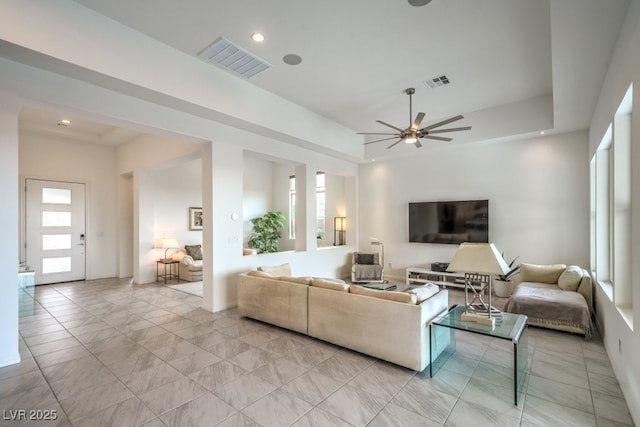 6728 Regency Ridge Ct, Las Vegas, NV 89148 - living area featuring a ceiling fan