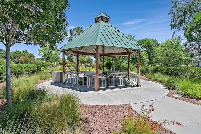 7408 Via Fiorentino St, Las Vegas, NV 89131 - surrounding community featuring a gazebo