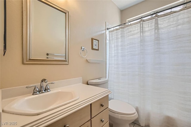 9622 Emeraude Ave, Las Vegas, NV 89147 - full bath with toilet, vanity, and a shower with curtain