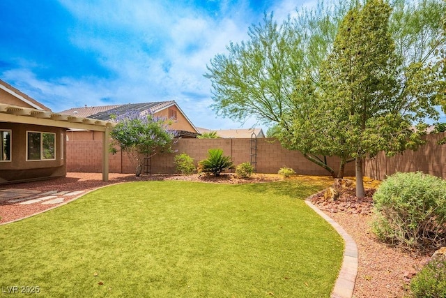 8340 Jeremiahs Lodge Ave, Las Vegas, NV 89131 - view of yard