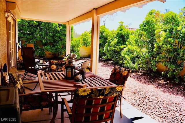 9355 W Viking Rd, Las Vegas, NV 89147 - view of patio / terrace with outdoor dining area
