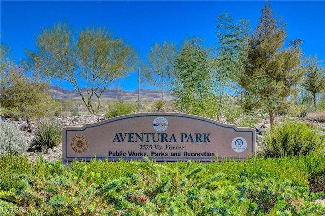 2651 Deep Canyon St, Henderson, NV 89044 - community / neighborhood sign with a mountain view