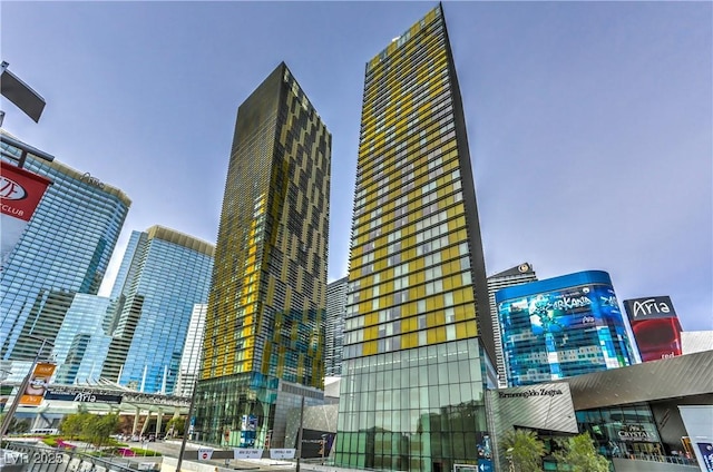 3726 Las Vegas Blvd Unit 3105, Las Vegas, NV 89158 - view of property featuring a city view