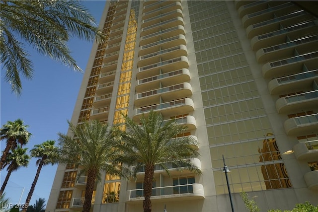 145 E Harmon Ave Unit 27619, Las Vegas, NV 89109 - view of property