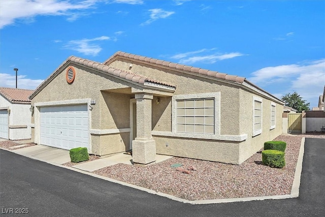 5109 Midnight Oil Dr, Las Vegas, NV 89122 - photo 2