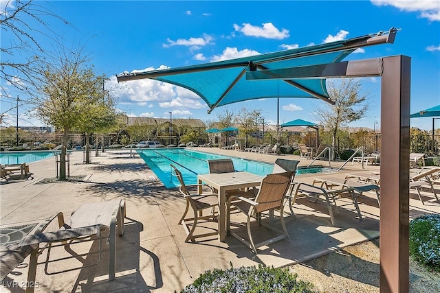 3188 Via Da Vinci, Henderson, NV 89044 - community pool featuring a patio