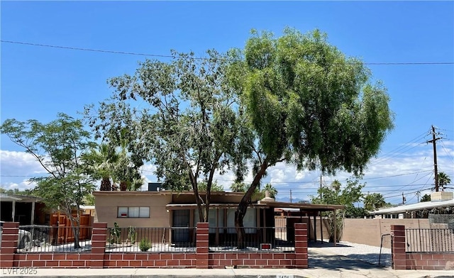 1404 Atlantic St, Las Vegas, NV 89104 - view of front of home featuring a fenced front yard
