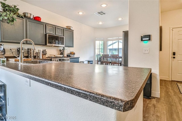 6739 Twisted Wood Dr, Las Vegas, NV 89148 - photo 8