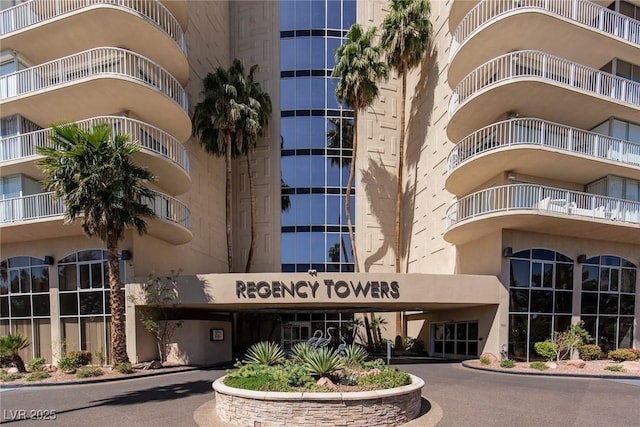 3111 Bel Air Dr Unit 12G, Las Vegas, NV 89109 - view of apartment building / complex