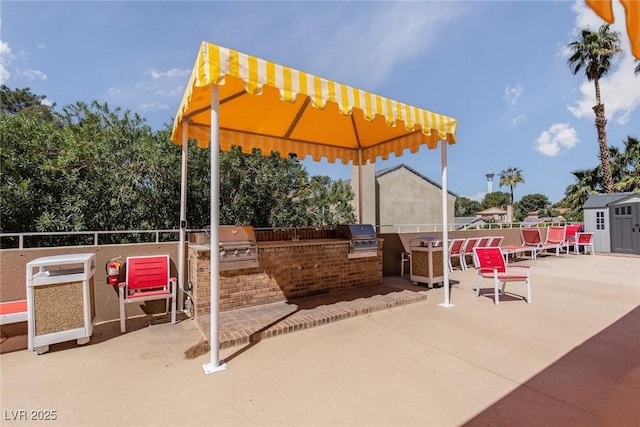 3111 Bel Air Dr Unit 12G, Las Vegas, NV 89109 - view of patio / terrace with a sink