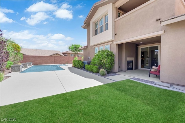 5542 Oak Bend Dr, Las Vegas, NV 89135 - fenced backyard featuring a patio