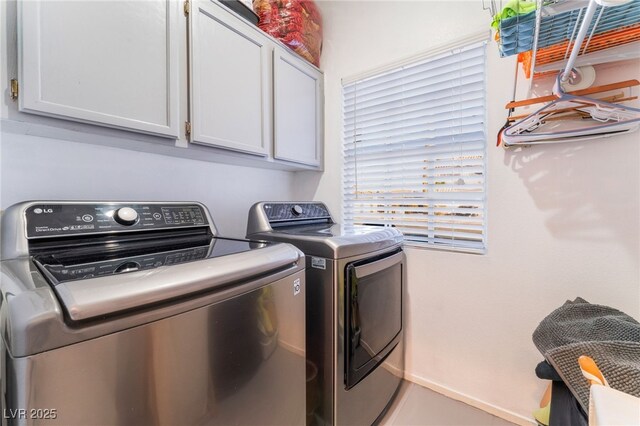 2789 Trotwood Ln, Las Vegas, NV 89108 - laundry room featuring cabinet space and independent washer and dryer