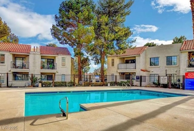 4860 Nara Vista Way Unit 104, Las Vegas, NV 89103 - view of community pool