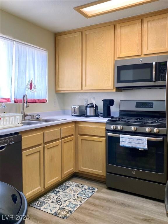 1533 Linnbaker Ln Unit 102, Las Vegas, NV 89110 - photo 3