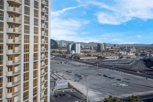135 E Harmon Ave Unit 1621, Las Vegas, NV 89109 - view of city featuring a mountain backdrop