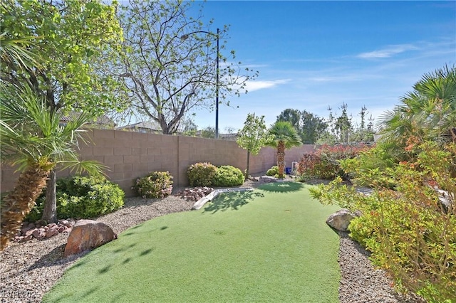 9008 Sawhill Pond St, Las Vegas, NV 89131 - view of yard featuring a putting green