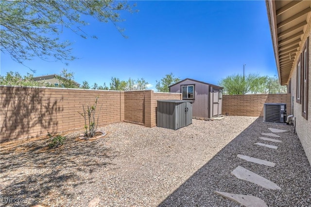 508 Cadence View Way, Henderson, NV 89011 - fenced backyard with central air condition unit