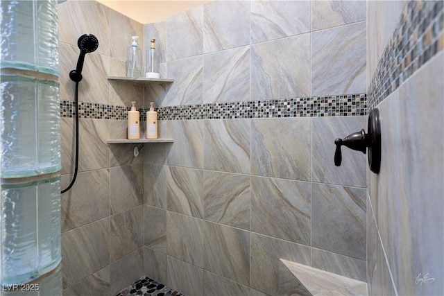 522 Via Ventana Dr, Mesquite, NV 89027 - full bathroom with tiled shower