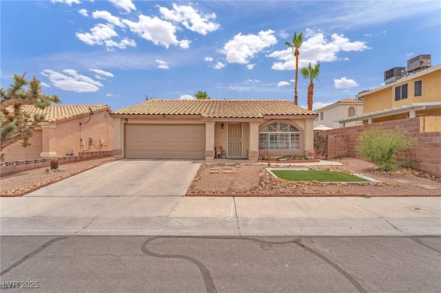 1468 Harmony Hill Dr, Henderson, NV 89014 - photo 2