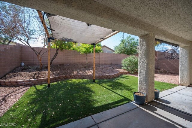 6333 Sterling Ranch Way N, Las Vegas, NV 89081 - view of yard featuring a patio