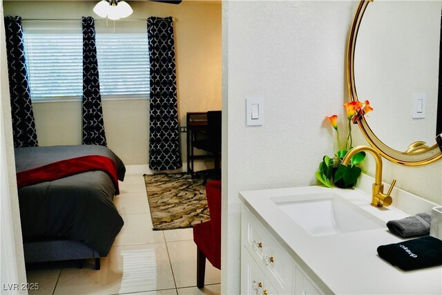 2659 Vegas Valley Dr, Las Vegas, NV 89121 - bedroom featuring a sink