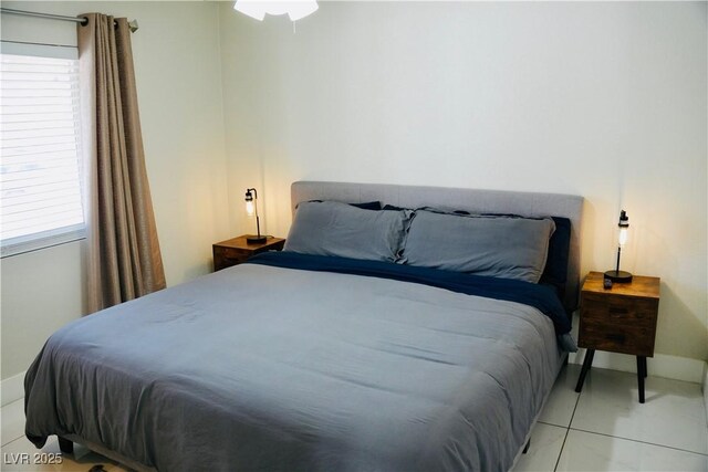 2659 Vegas Valley Dr, Las Vegas, NV 89121 - bedroom with multiple windows