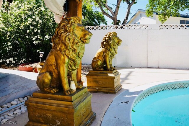 2659 Vegas Valley Dr, Las Vegas, NV 89121 - view of swimming pool