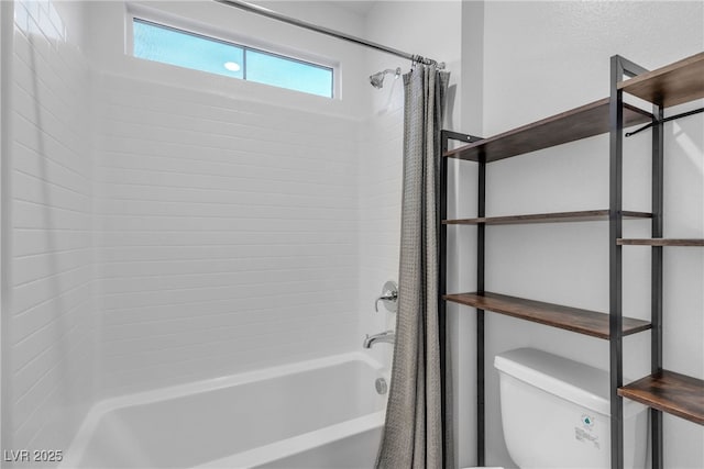 9570 Thistle Creek Ave, Las Vegas, NV 89178 - full bath with shower / bath combination with curtain and toilet