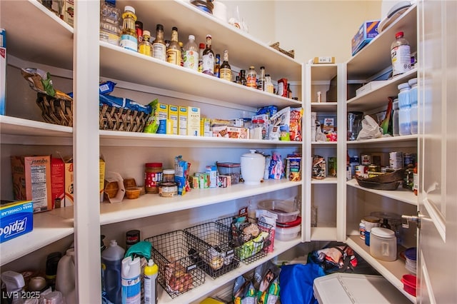 8298 W Agate Ave, Las Vegas, NV 89113 - view of pantry