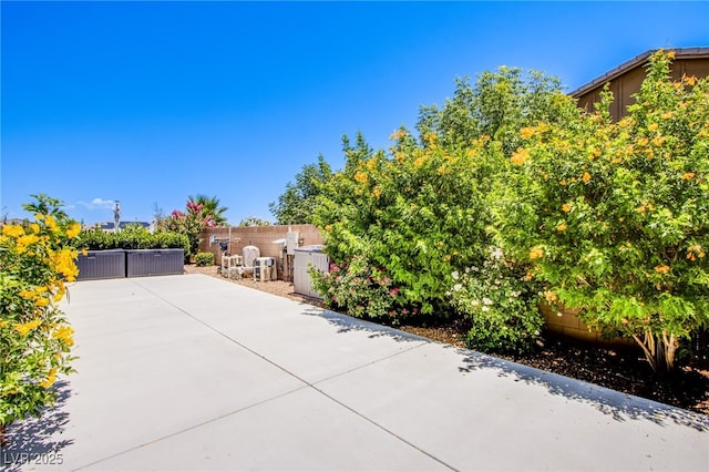 8298 W Agate Ave, Las Vegas, NV 89113 - view of patio / terrace