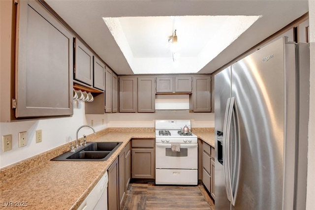 2696 Matogroso Ln, Las Vegas, NV 89121 - photo 22