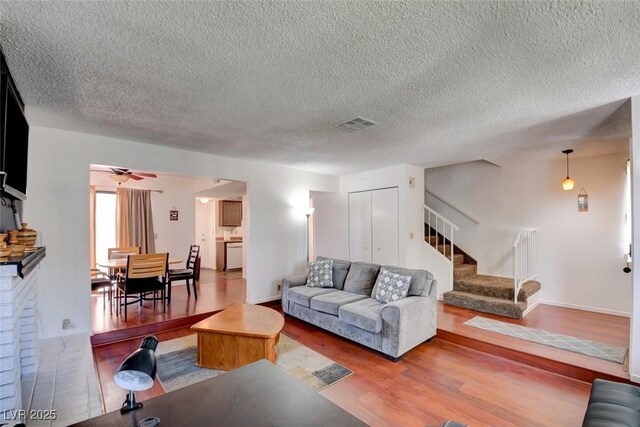2696 Matogroso Ln, Las Vegas, NV 89121 - photo 7