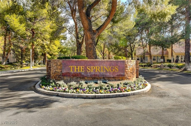 6944 Emerald Springs Ln, Las Vegas, NV 89113 - view of community / neighborhood sign